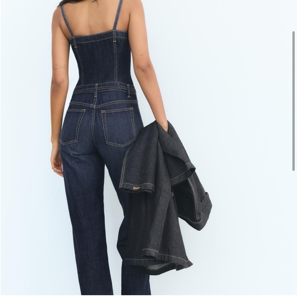 NEW ! ZARA denim jumpsuit size XS and S
🚨firm price no discount - Picture 15 of 16